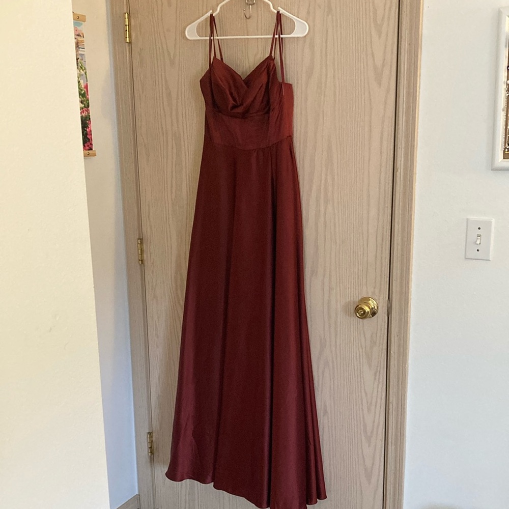 Elegant Burgundy Prom Dress